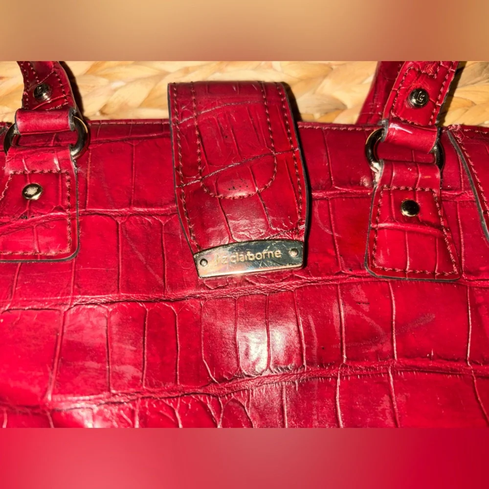 Vintage Sleek Liz Claiborne Red Croc-Embossed Shoulder Bag - Picture 3 of 12